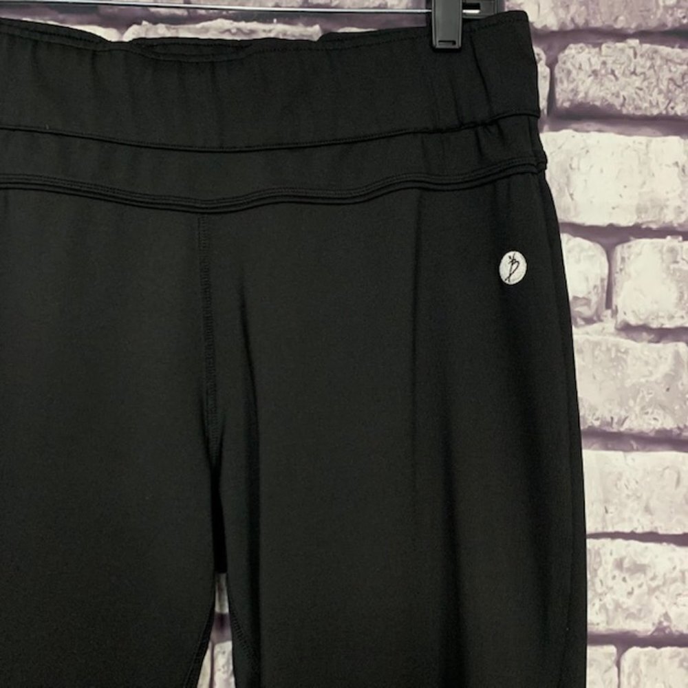 BornFit Black Crop Pants Size M - Picture 2 of 8